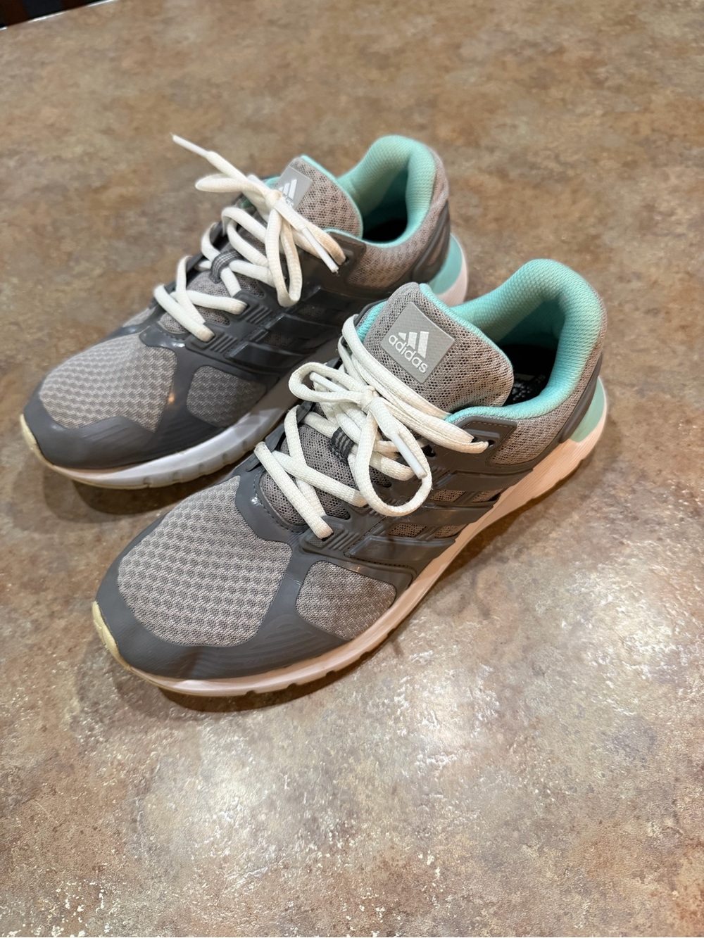 Adidas Duramo 8 women's running shoes. Size 7.5